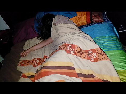 ❤️ Fillastro reprendendo á súa nova madrasta mentres ela dorme. ️ Super porno a nós gl.pornfuror.ru